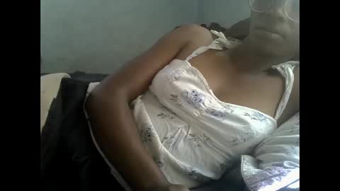 Snapshot of harysette chatting on June 7, 9:46 am harysette online show from June 7, 9:46 am