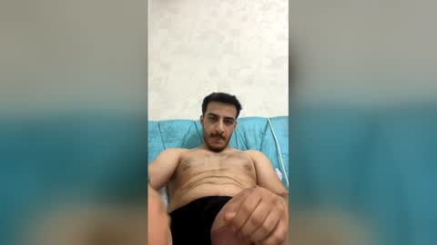 Snapshot of hasan27hazan chatting on June 7, 6:11 pm hasan27hazan online show from June 7, 6:11 pm
