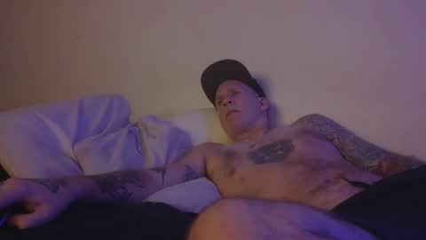 Snapshot of hashtagcloudp0rn chatting on February 25, 6:01 am hashtagcloudp0rn online show from February 25, 6:01 am