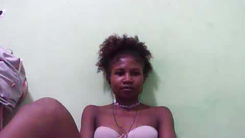 hasleyinah online show from March 24, 6:46 pm