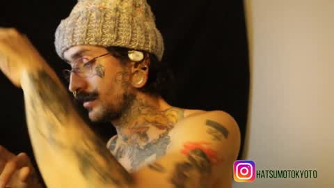 Snapshot of hatsumotokyoto chatting on January 21, 1:18 am More content   2   online show from January 21, 1:18 am