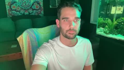 Snapshot of hawaiisurf8 chatting on December 8, 10:57 pm SoulSurfer8 online show from December 8, 10:57 pm