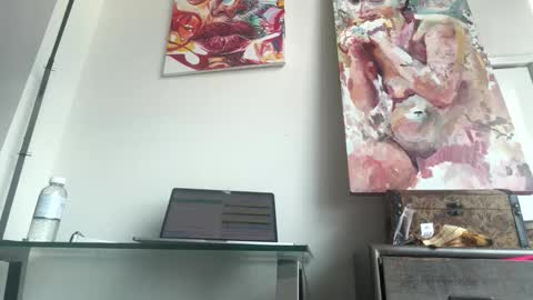 Snapshot of hawt_ass_milf chatting on April 19, 8:11 pm Amber - or vip online show from April 19, 8:11 pm