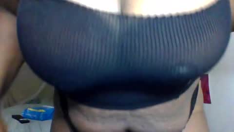 Snapshot of hawtchoc37 chatting on November 19, 8:25 am hawtchoc37 online show from November 19, 8:25 am