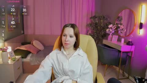 Mia online show from March 6, 7:49 am