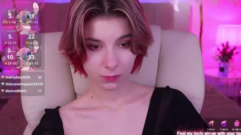 haylaamber online show from December 25, 9:56 am