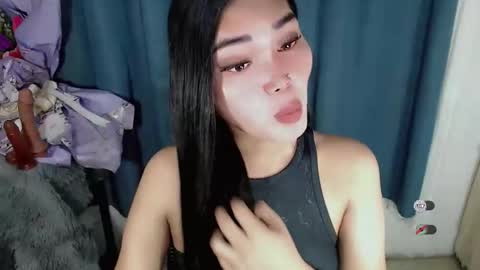 Snapshot of haylee_slut chatting on May 17, 12:08 am haylee online show from May 17, 12:08 am