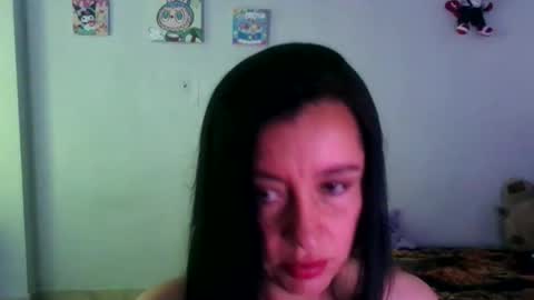 haylie85 online show from November 17, 6:46 pm