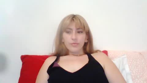 Snapshot of hazalpink chatting on June 13, 10:29 pm hazalpink online show from June 13, 10:29 pm