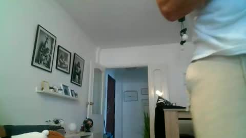 haze_john online show from April 14, 5:19 pm