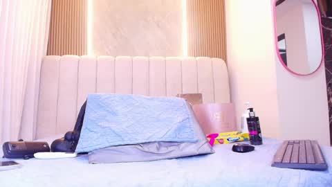Snapshot of hazel_kataleya chatting on April 21, 7:17 pm kataleya online show from April 21, 7:17 pm