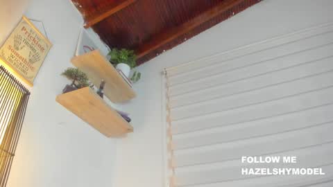 Snapshot of hazel_shy chatting on December 14, 11:23 pm Im Hazel online show from December 14, 11:23 pm