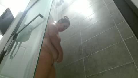 Snapshot of hazel_skye chatting on June 14, 1:03 am Hazel online show from June 14, 1:03 am