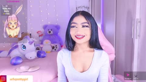 Snapshot of hazelbabee_ chatting on May 4, 5:47 am Lynn online show from May 4, 5:47 am
