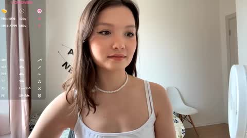 Snapshot of hazelhartshorn chatting on June 3, 12:41 pm Kira online show from June 3, 12:41 pm