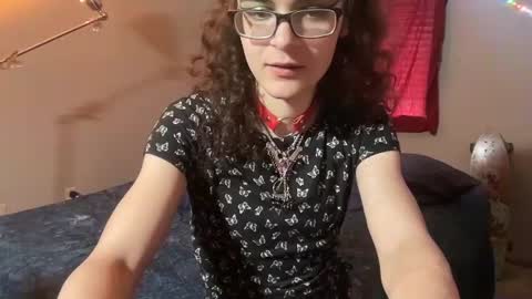 Snapshot of hazelpeppermint chatting on July 3, 5:30 pm Hazel online show from July 3, 5:30 pm