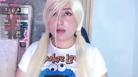 Snapshot of hazumi_tsu chatting on May 16, 7:45 pm hazumi_tsu online show from May 16, 7:45 pm