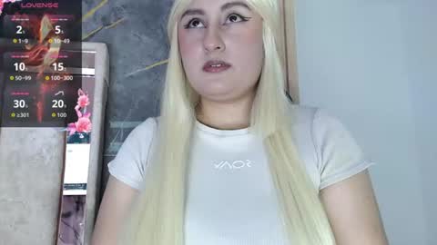 Snapshot of hazumi_tsu chatting on June 30, 5:41 am hazumi_tsu online show from June 30, 5:41 am