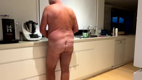 Snapshot of hb2283 chatting on December 3, 6:28 pm h babe online show from December 3, 6:28 pm