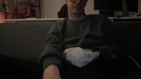 hchappel19 online show from October 7, 12:41 am