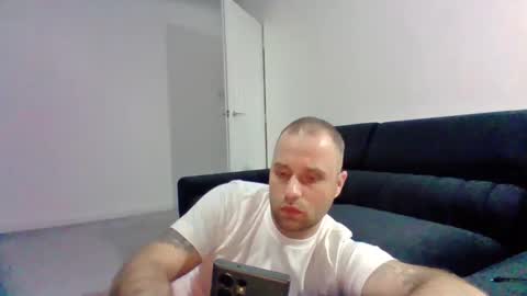 Snapshot of hddmaker chatting on January 4, 10:34 pm ASD online show from January 4, 10:34 pm