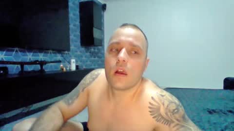 Snapshot of hddmaker chatting on February 15, 11:14 pm ASD online show from February 15, 11:14 pm