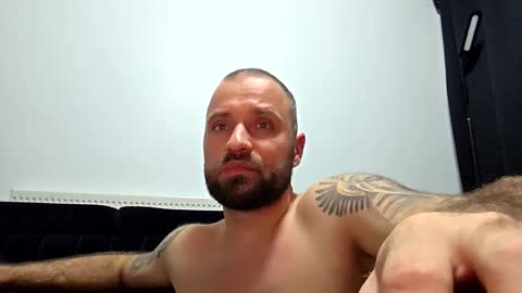 Snapshot of hddmaker chatting on January 9, 11:28 pm ASD online show from January 9, 11:28 pm