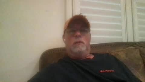 Snapshot of hdeuce22 chatting on June 11, 12:32 am Hdeuce22 online show from June 11, 12:32 am
