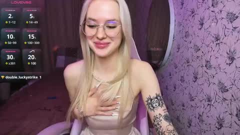 Snapshot of healing__girl chatting on December 18, 8:53 am Valeria online show from December 18, 8:53 am
