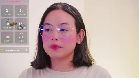 hearmymoans_18 online show from February 12, 10:38 pm