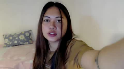Snapshot of heart_of_asia chatting on April 22, 8:32 pm Yoshin online show from April 22, 8:32 pm