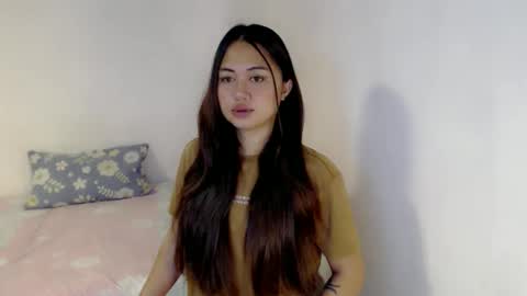 Snapshot of heart_of_asia chatting on April 23, 8:22 pm Yoshin online show from April 23, 8:22 pm