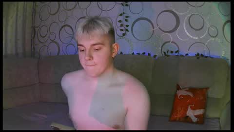 Justin online show from February 16, 3:08 pm