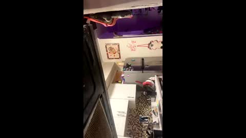 Snapshot of heatskii chatting on November 1, 4:36 am heatskii online show from November 1, 4:36 am