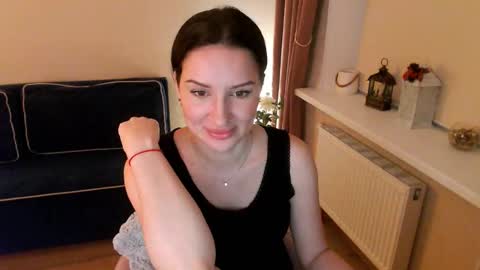 Snapshot of heaven_chloe chatting on March 2, 12:09 am Heaven girl online show from March 2, 12:09 am