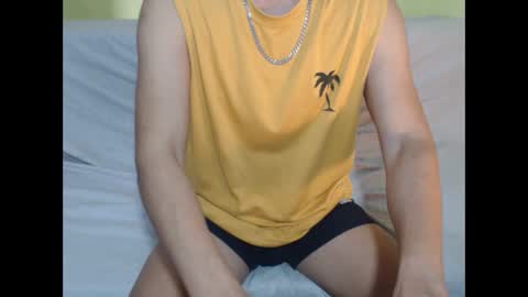 Snapshot of heaven_steven chatting on February 10, 1:10 am Steven online show from February 10, 1:10 am