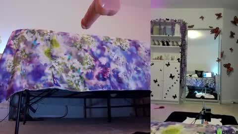 Snapshot of heaveniabb chatting on October 1, 12:38 am Helen online show from October 1, 12:38 am