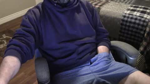 Snapshot of heavilyhung chatting on March 20, 3:55 am John online show from March 20, 3:55 am