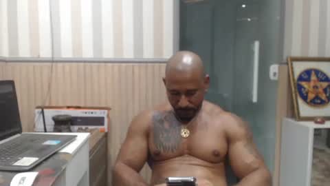 hebertgomes online show from March 26, 11:32 pm