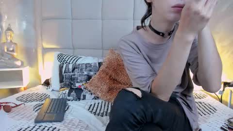 Keira Hecate online show from December 16, 6:35 pm