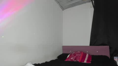 Snapshot of heellboy_ chatting on May 5, 7:16 am heellboy_ online show from May 5, 7:16 am