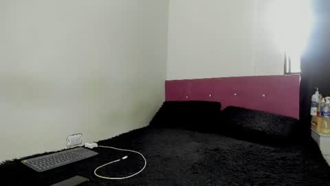 heellboy_ online show from June 25, 9:19 pm