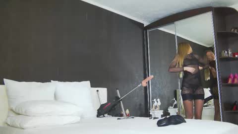 Helen online show from February 28, 2:12 am