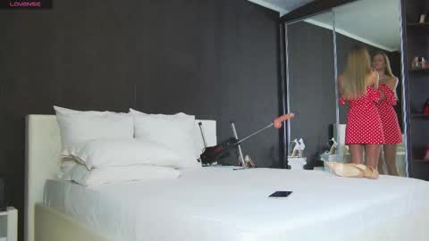 Helen online show from March 9, 2:59 am