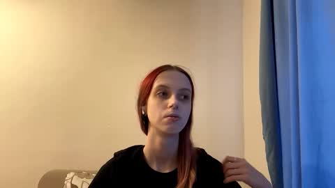 Snapshot of heikesantrmire chatting on October 28, 9:13 am Alice online show from October 28, 9:13 am