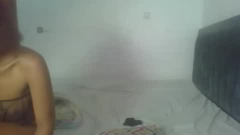 Snapshot of heilybunny chatting on April 24, 12:40 pm heilybunny online show from April 24, 12:40 pm