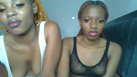 Snapshot of heilybunny chatting on May 13, 9:55 pm heilybunny online show from May 13, 9:55 pm