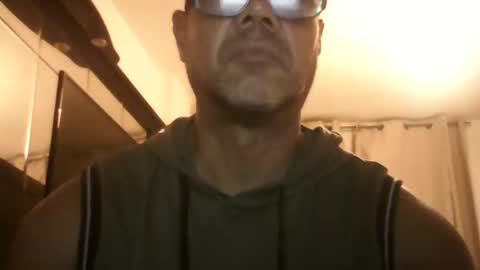 Snapshot of heistt chatting on September 18, 8:33 pm Heist Stein online show from September 18, 8:33 pm