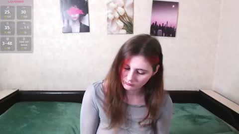 Snapshot of helen_gren chatting on June 16, 5:10 am MY NAME IS HELEN WELCOME TO MY ROOM online show from June 16, 5:10 am
