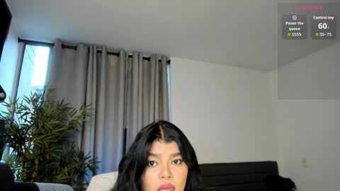 helen_miller online show from March 2, 11:00 pm